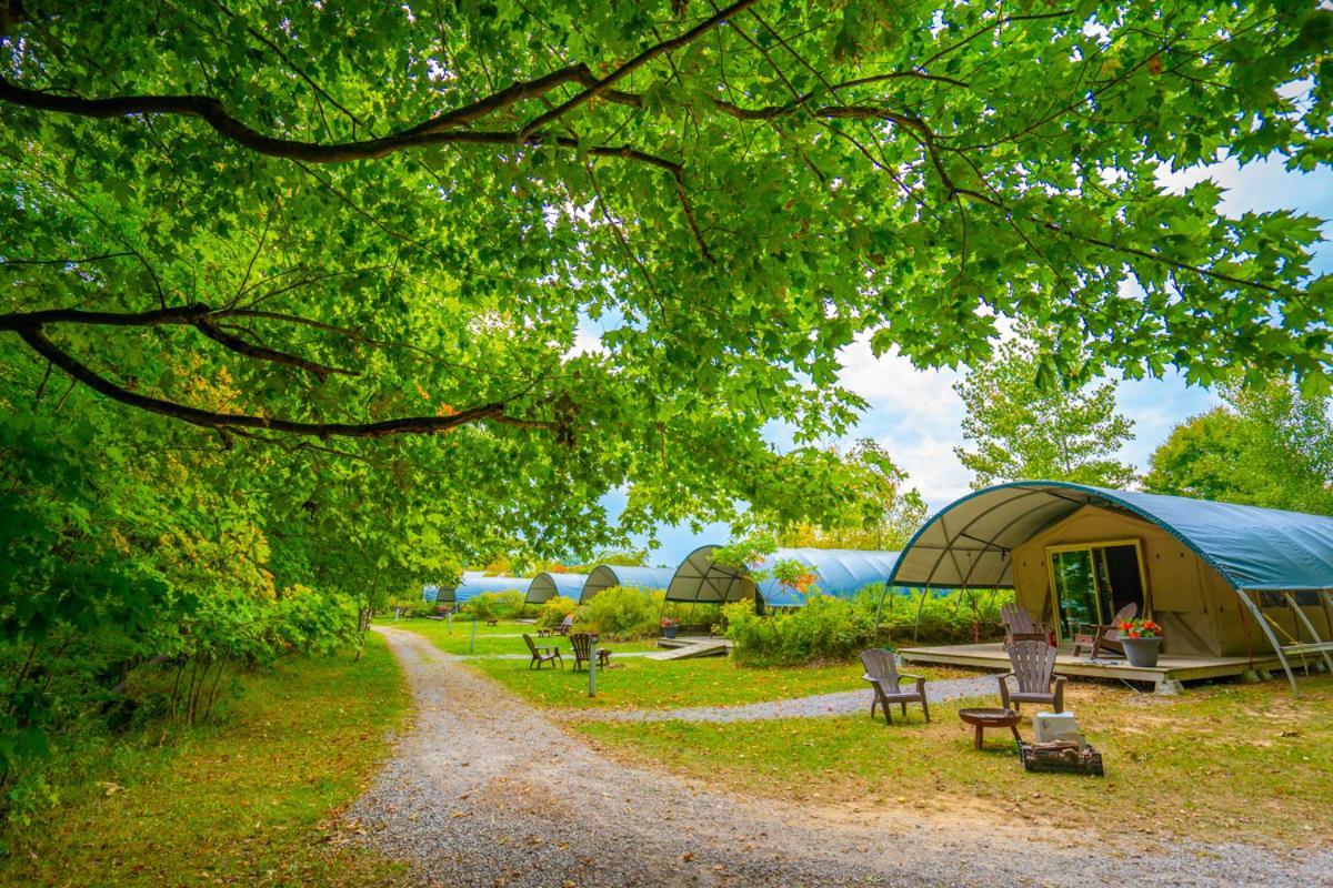 Long Point Eco-Adventures Villa Normandale Екстериор снимка