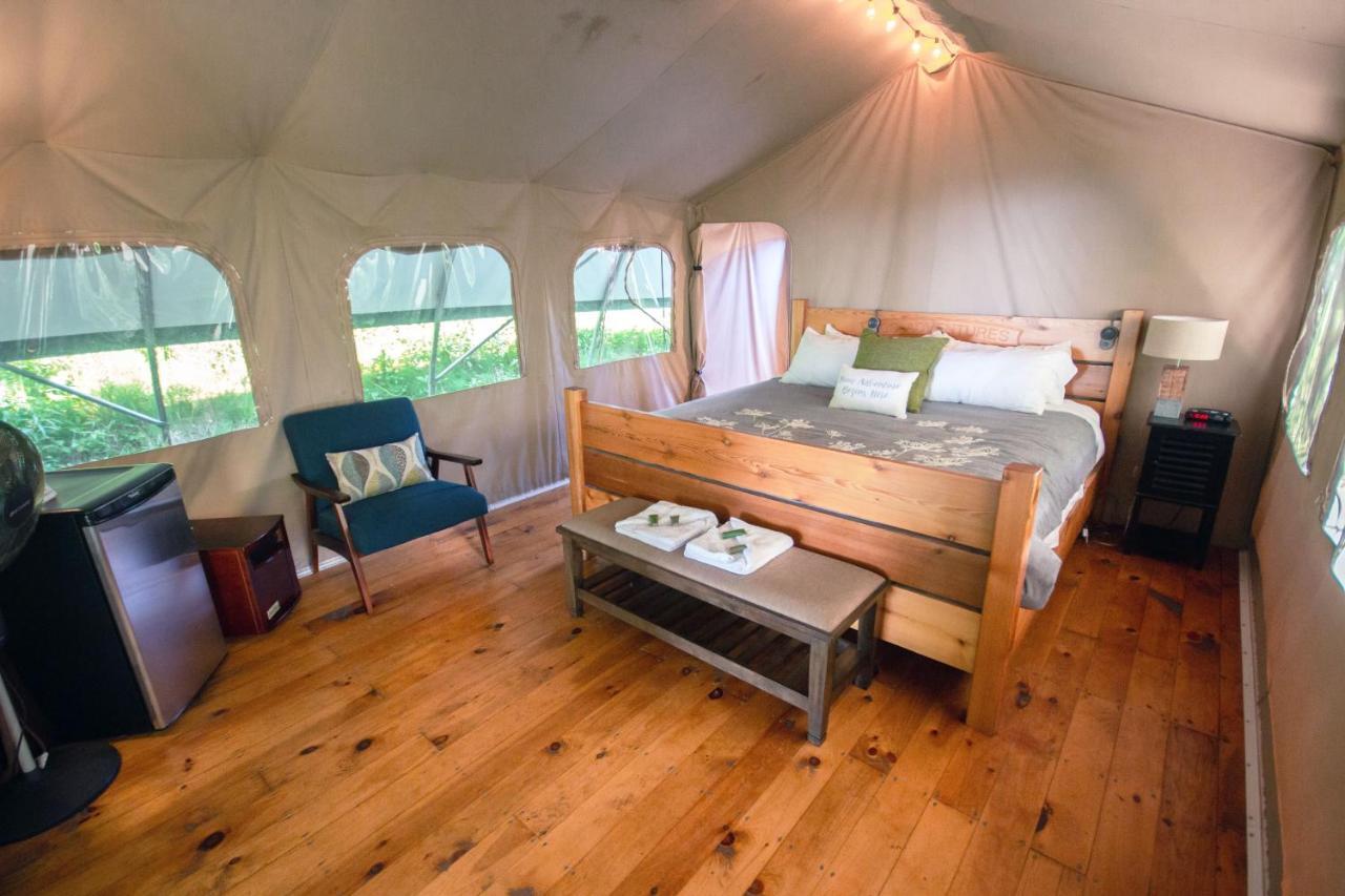 Long Point Eco-Adventures Villa Normandale Екстериор снимка