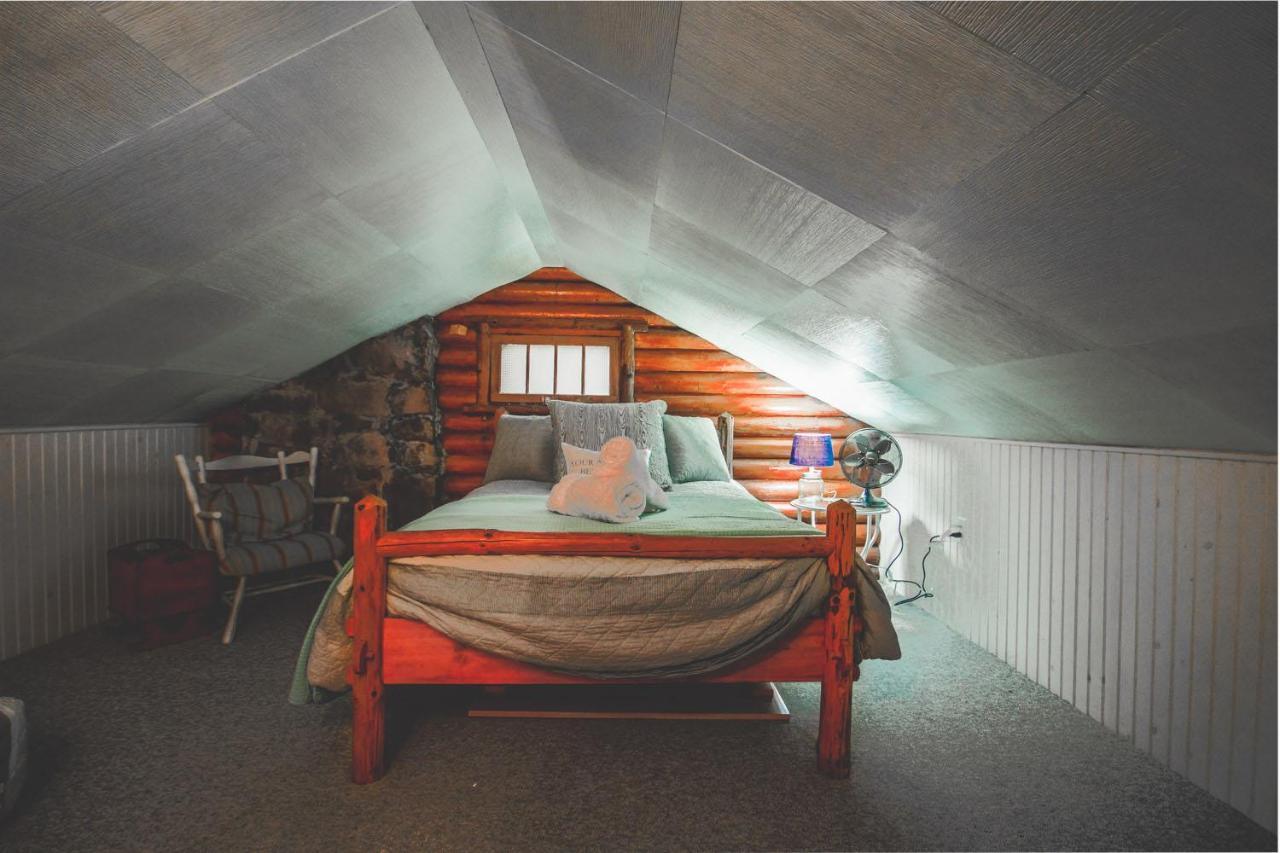 Long Point Eco-Adventures Villa Normandale Екстериор снимка